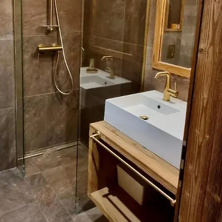 Polaris 1 004 Luxe & Lift 6 Pers Апартаменты Циналь