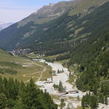 Polaris 1 004 Luxe & Lift 6 Pers Zinal